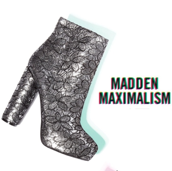 Gorgeous Metallic Embroidered Steve Madden Booties - Picture 3 of 6